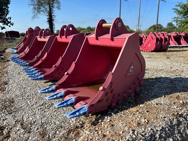 Enstruc HDX 42 in Digging Excavator Bucket (Unused)