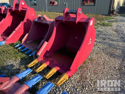 Enstruc HD 42 in Digging Excavator Bucket (Unused)