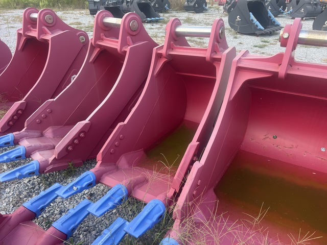 Enstruc HD 30 in Digging Excavator Bucket