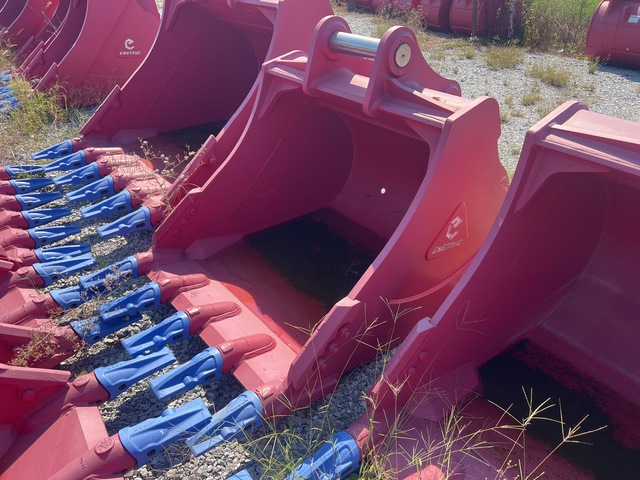Enstruc HD 54 in Digging Excavator Bucket