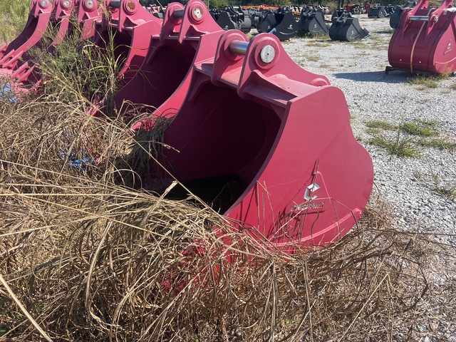 Enstruc HD 60 in Excavator Bucket