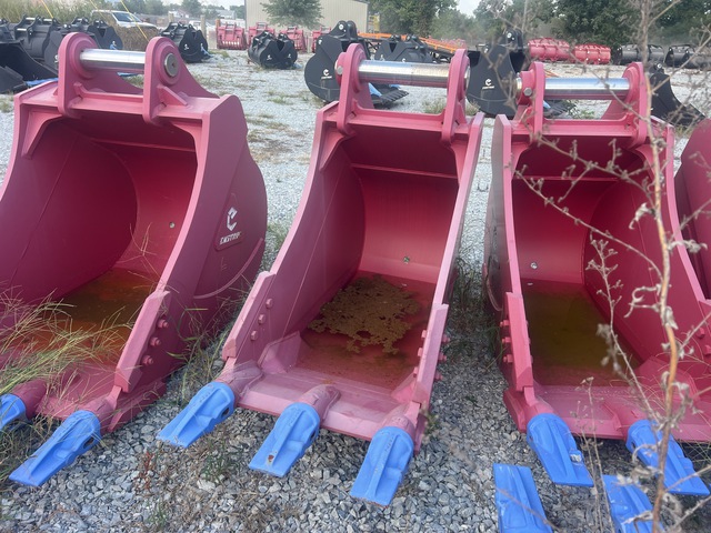 Enstruc HD 30 in Digging Excavator Bucket