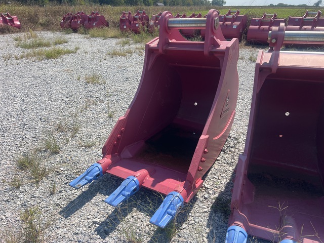 Enstruc HD 36 in Digging Excavator Bucket