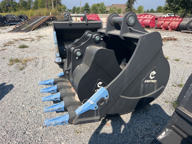 Enstruc HD 54 in Digging Excavator Bucket