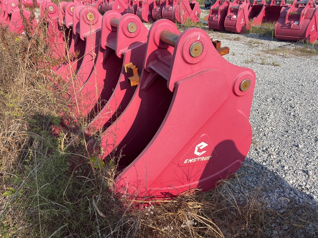 Enstruc HD 24 in Digging Excavator Bucket