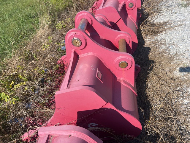 Enstruc HD 60 in Digging Excavator Bucket