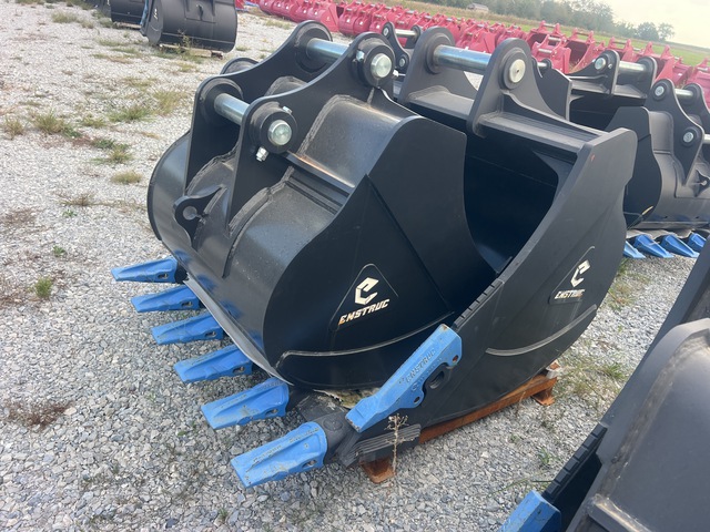 Enstruc HD 60 in Excavator Bucket