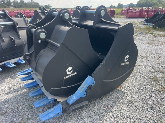 Enstruc HD 60 in Excavator Bucket