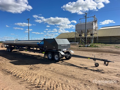 2021 Shelbourne XCV42 42 ft Stripper Cabezal de cosechadora trilladora