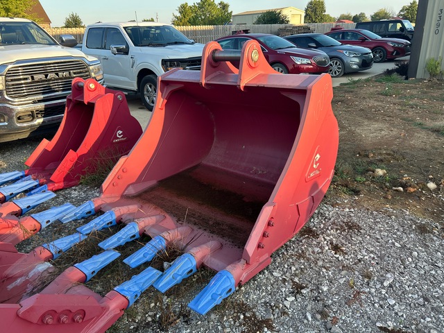 Enstruc HD 66 in Digging Excavator Bucket (Unused)