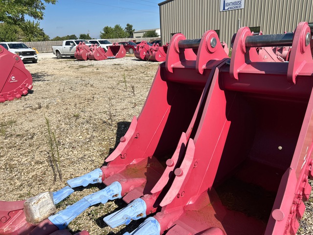 Enstruc Hdx 30 in Digging Excavator Bucket (Unused)