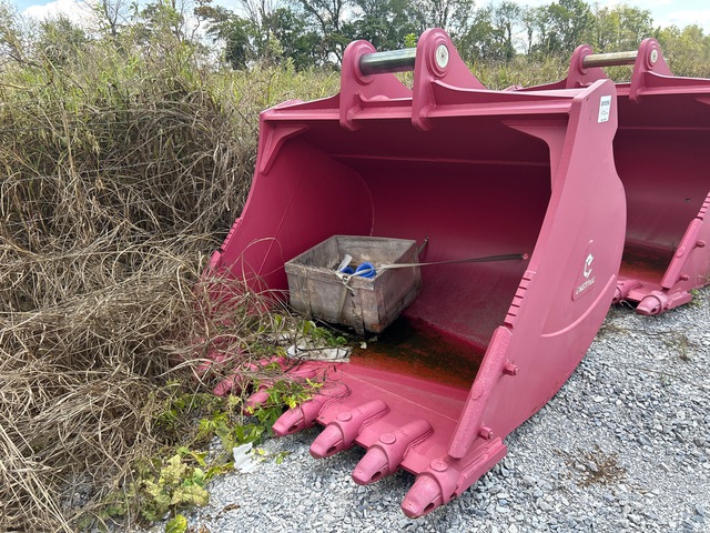 Enstruc CAHD 84 in Digging Excavator Bucket (Unused)