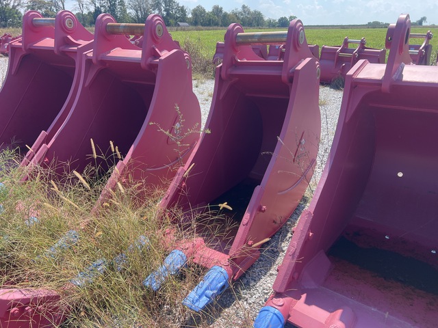 Enstruc HD 30 in Digging Excavator Bucket