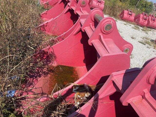 Enstruc HD 60 in Digging Excavator Bucket