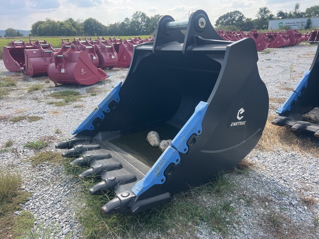 Enstruc HD 66 in Digging Excavator Bucket