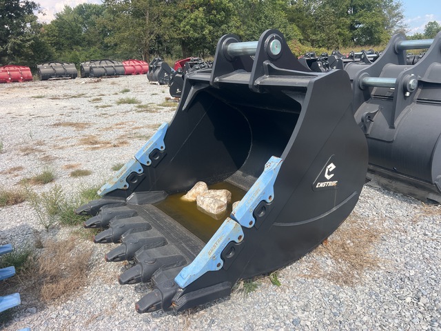 Enstruc HD 66 in Digging Excavator Bucket