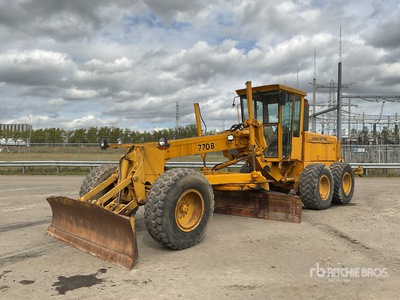1991 John Deere 770B Motor Grader