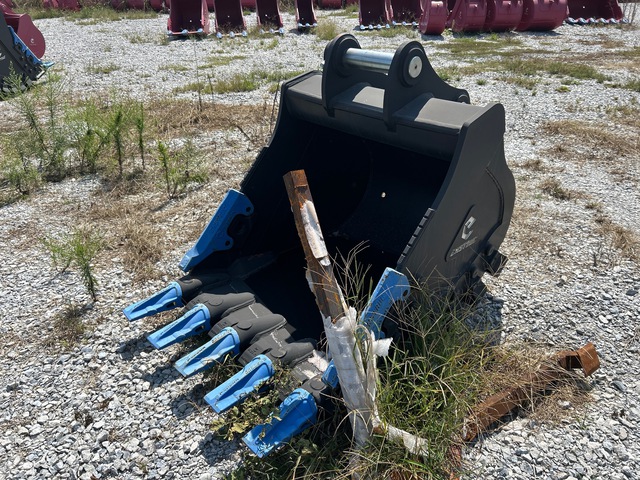 Enstruc HDX 42 in Digging Excavator Bucket (Unused)