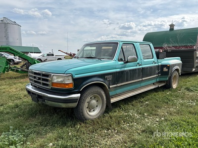 1996 Ford F-250 4x2 Crew Cab Pickup