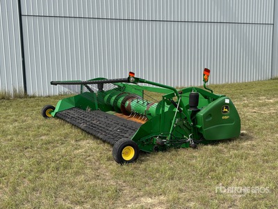 2007 John Deere 615 P 15 ft Pick up Tête de moissonneuse-batteuse