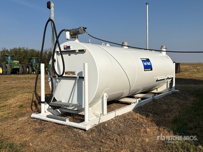 2015 Westeel 2500 gal Skid Mounted Diesel Dual Wall タンク