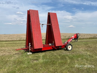 2013 Farm King Y1210DO 10 in x 12 ft Hydraulic Drive Over Grain Auger
