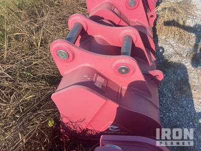 Enstruc HD 36 in Digging Excavator Bucket