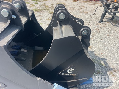 Enstruc HD 48 in Excavator Bucket
