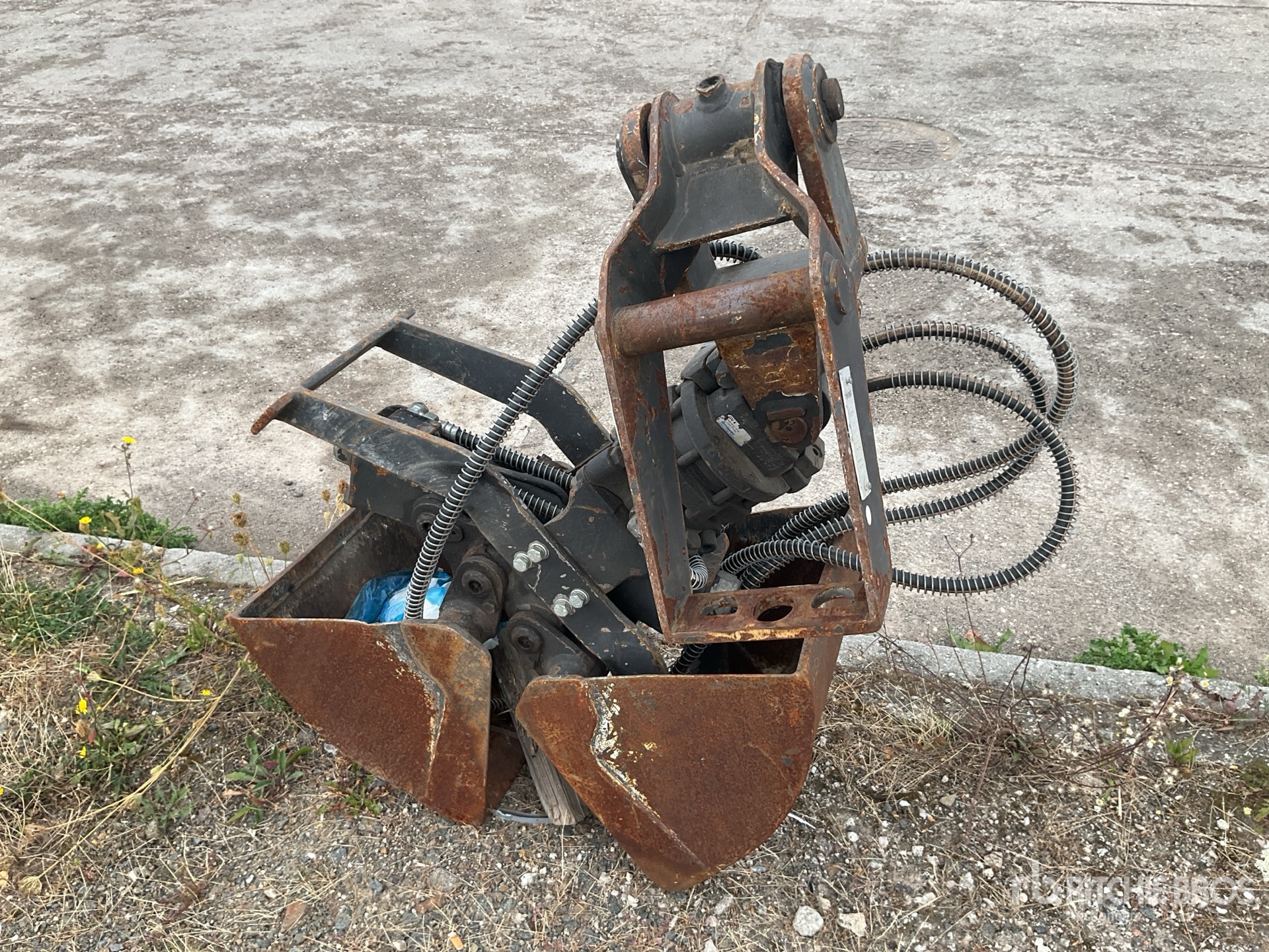 Hydraulic Clamshell Grapple