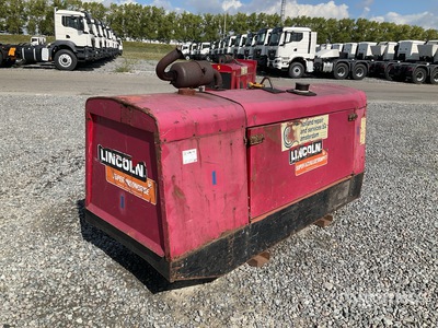 Lincoln SAE400 Diesel Engine Driven Welder