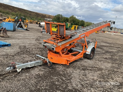 2001 Bocker HY407 Materialaufzug