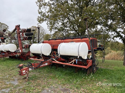 White 6800 6 Row No-Till Planter