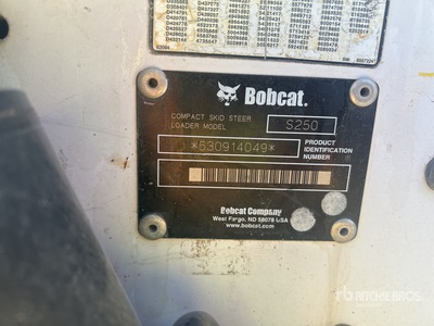 2006 Bobcat S250 Chargeuse à direction à glissement