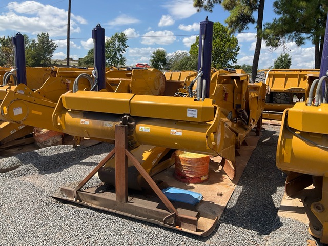 2020 K-TEC 1237 4 Tire Hydraulic Pull Scraper