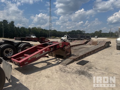 2005 Eager Beaver 50 ton Tri/A Single Drop Removable Gooseneck dieplader