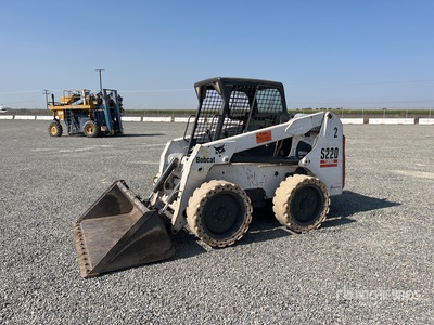 2005 Bobcat S220 Skid Steer Loader