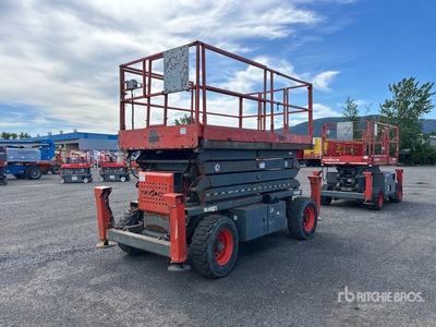 2012 Skyjack SJ7135 4x4 Dual Fuel Elevador de tijera