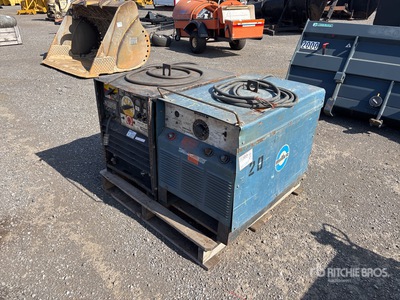 Miller SRH-444 80 A Skid-Mounted Stick Soudeuse