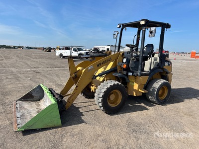 2015 Cat 903C Chargeuse sur roues