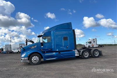 2014 Peterbilt 579 T/A Sleeper Truck Tractor