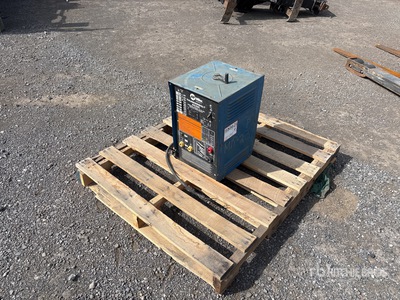 Miller Thunderbolt XL 19 A Skid-Mounted Multi-Process Soudeuse