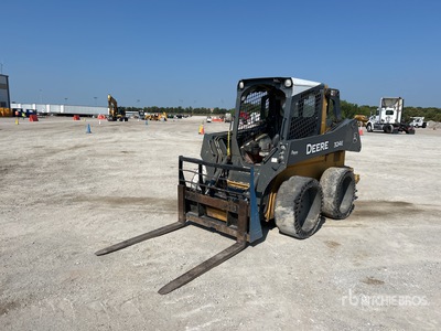 2017 John Deere 324E Skid Steer Loader