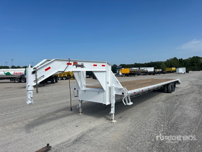 2022 HD Trailers 40 ft T/A Gooseneck Remolque Portamaquinaria