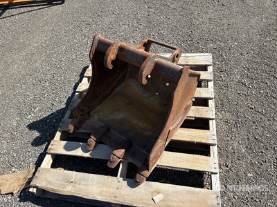 Bobcat 24 in 24 in Digging バケット