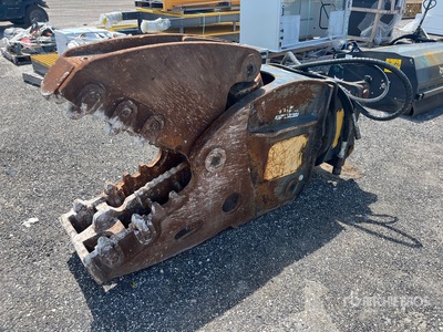 Mustang RH20 Q/C Rotating Demolition Pulverizer