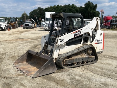 2016 Bobcat T590 を見 Compact Track Loader