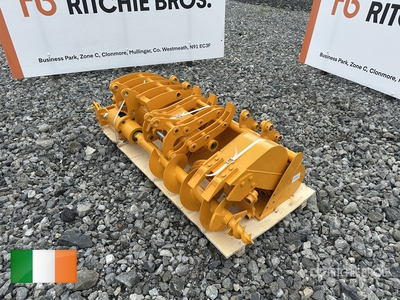 GIYI Mini Excavator Bucket & Auger Set (Unused)