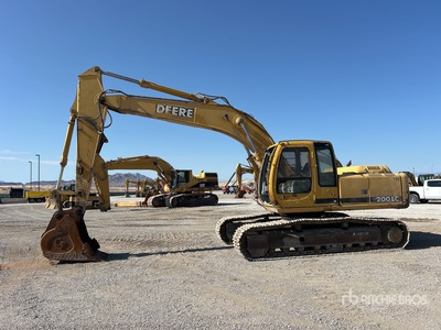 2001 John Deere 200LC Excavatrice sur chenilles
