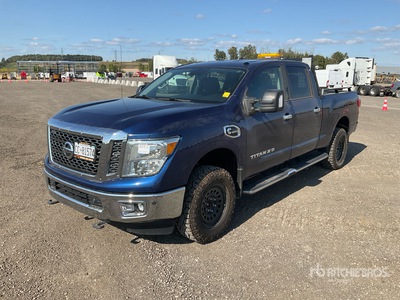 2016 Nissan Titan XD SV 4x4 Crew Cab Pickup