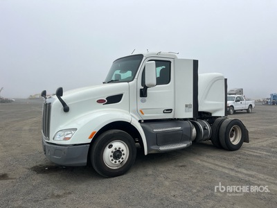2016 Peterbilt 579 4x2 S/A Day Cab Truck Tractor (Inoperable)